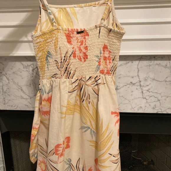 Billabong sundress - Picture 3 of 5